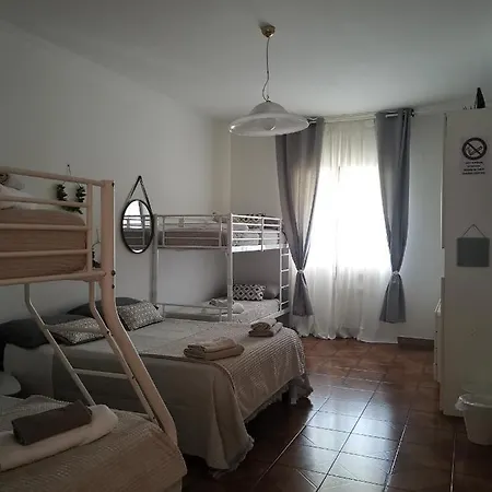 Πανσιόν Flora