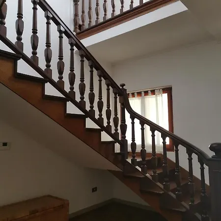 Flora Πανσιόν *